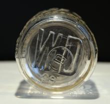 Farm 713_Hampden Farms Dairy - bottom of 1 pint bottle Photo by Richard Rowe 2020